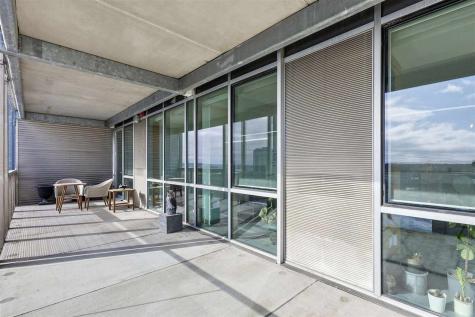 221 E College #808 Iowa City IA 52240