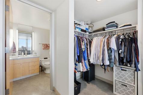 221 E College #808 Iowa City IA 52240