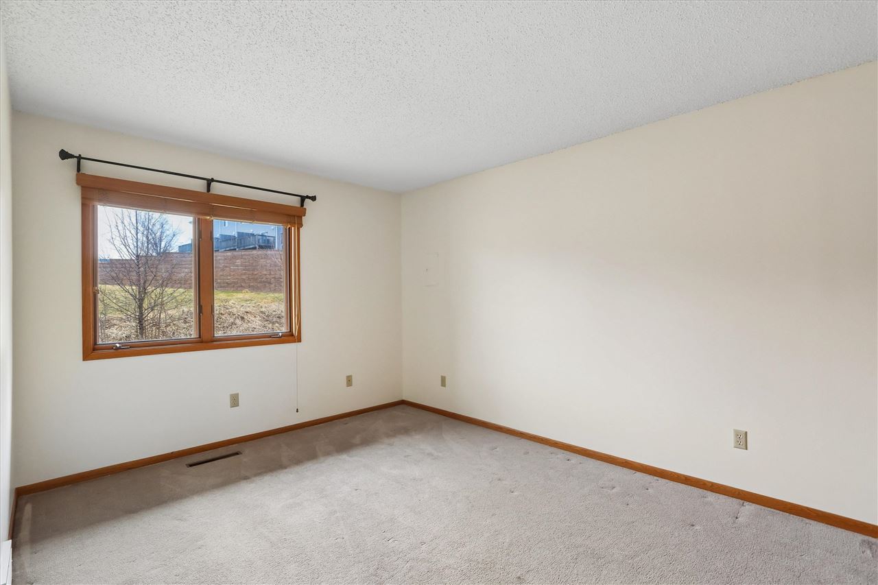 2410 Walden Court Iowa City IA 52246
