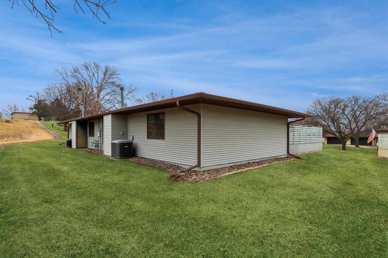 2410 Walden Court Iowa City IA 52246