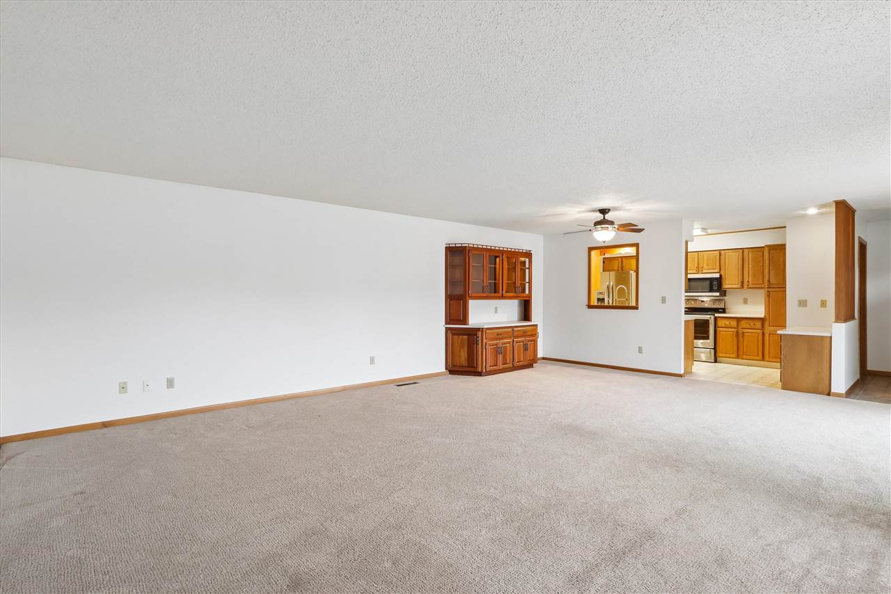 2410 Walden Court Iowa City IA 52246