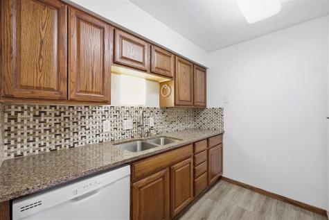 1512 1st Avenue Coralville IA 52241-1143