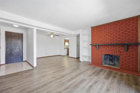1512 1st Avenue Coralville IA 52241-1143