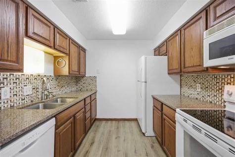1512 1st Avenue Coralville IA 52241-1143