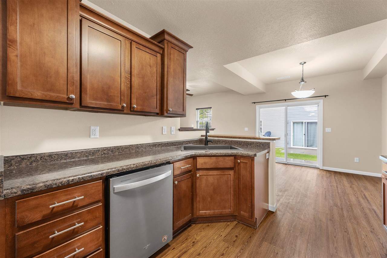 1492 Burr Drive North Liberty IA 52317