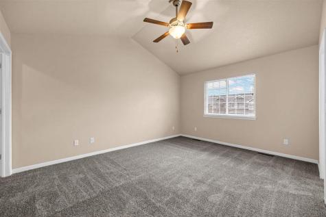 1492 Burr Drive North Liberty IA 52317