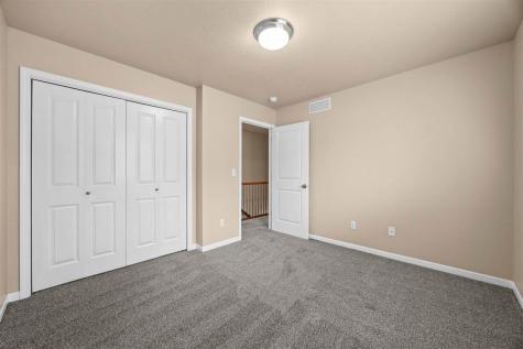 1492 Burr Drive North Liberty IA 52317