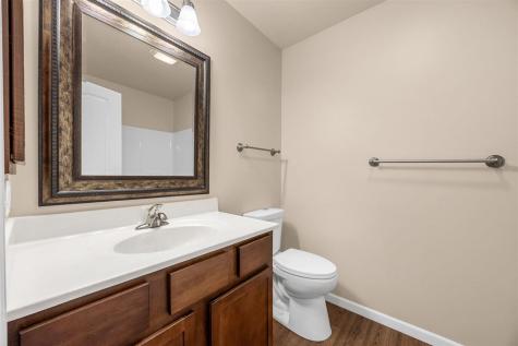 1492 Burr Drive North Liberty IA 52317