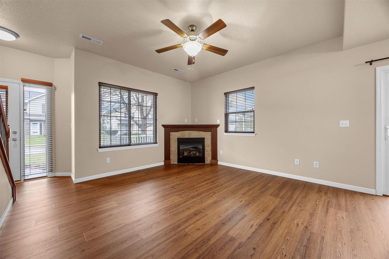 1492 Burr Drive North Liberty IA 52317