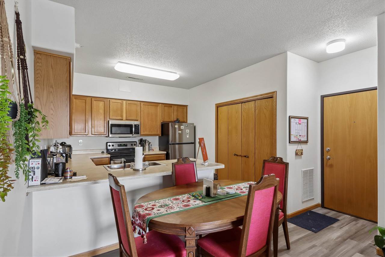 4351 York Place Iowa City IA 52245
