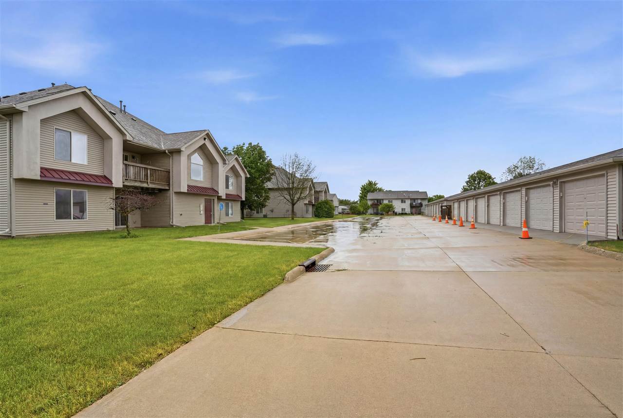 1010 240th Street North Liberty IA 52317