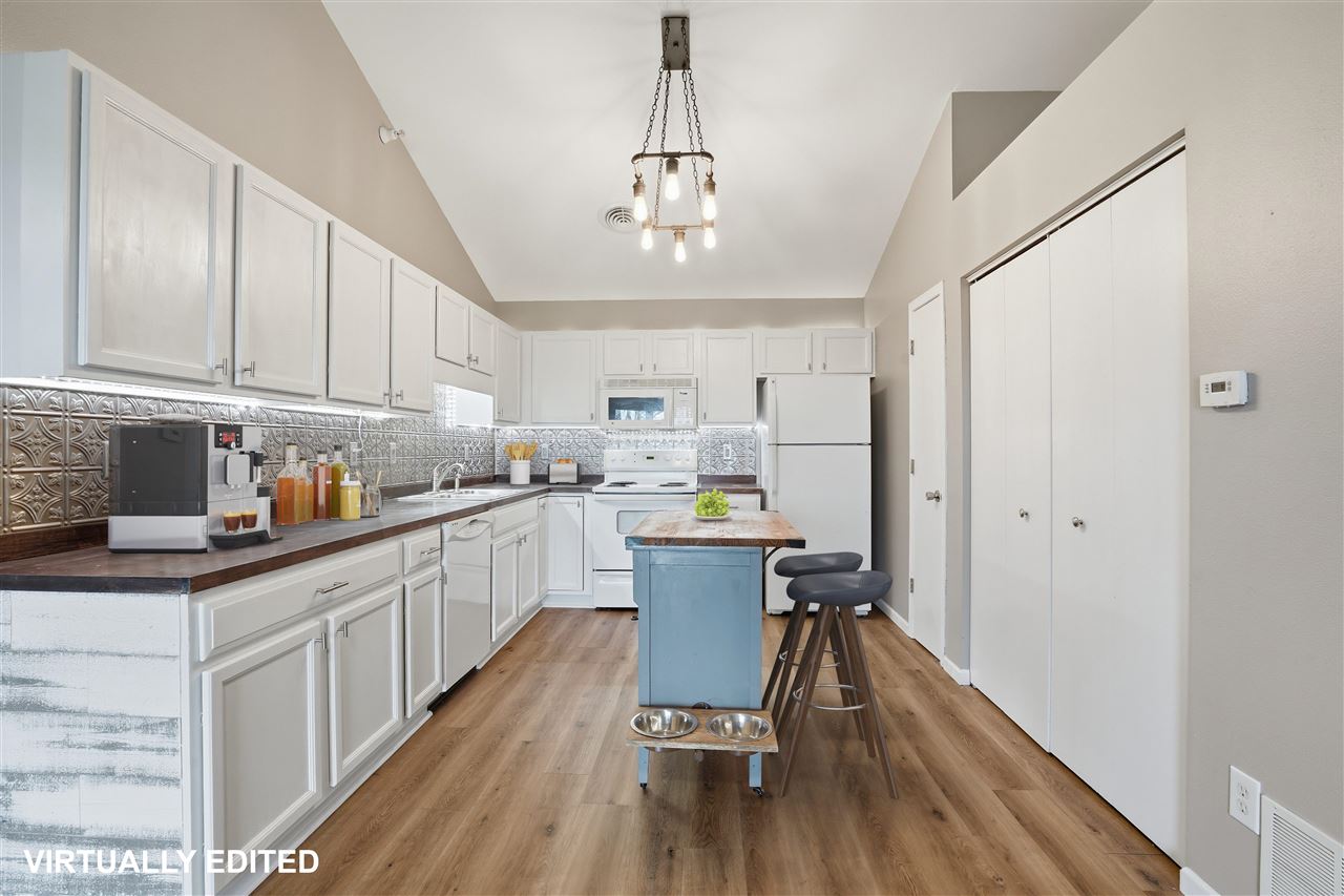 1010 240th Street North Liberty IA 52317