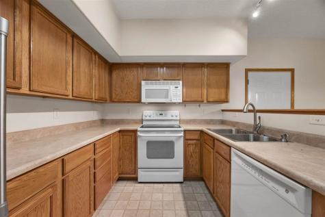 2942 Heinz Road Iowa City IA 52240