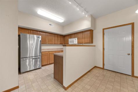 2942 Heinz Road Iowa City IA 52240
