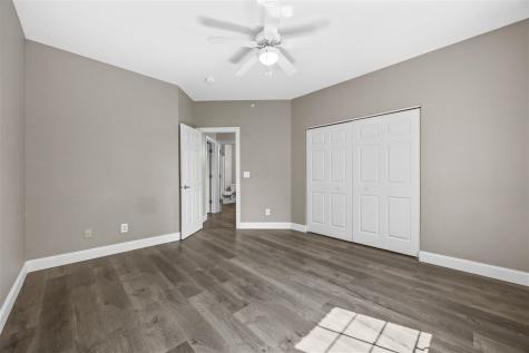 471 N 1st Avenue Iowa City IA 52245