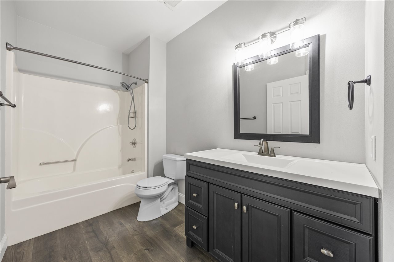 471 N 1st Avenue Iowa City IA 52245