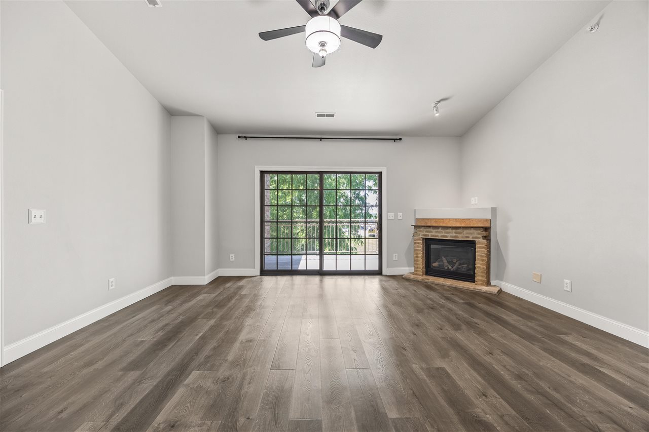 471 N 1st Avenue Iowa City IA 52245