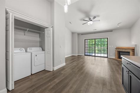 471 N 1st Avenue Iowa City IA 52245