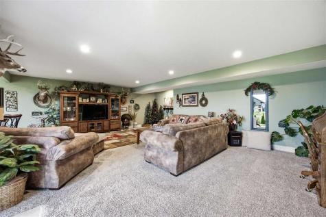 419 15th Avenue SW Mt Vernon IA 52314