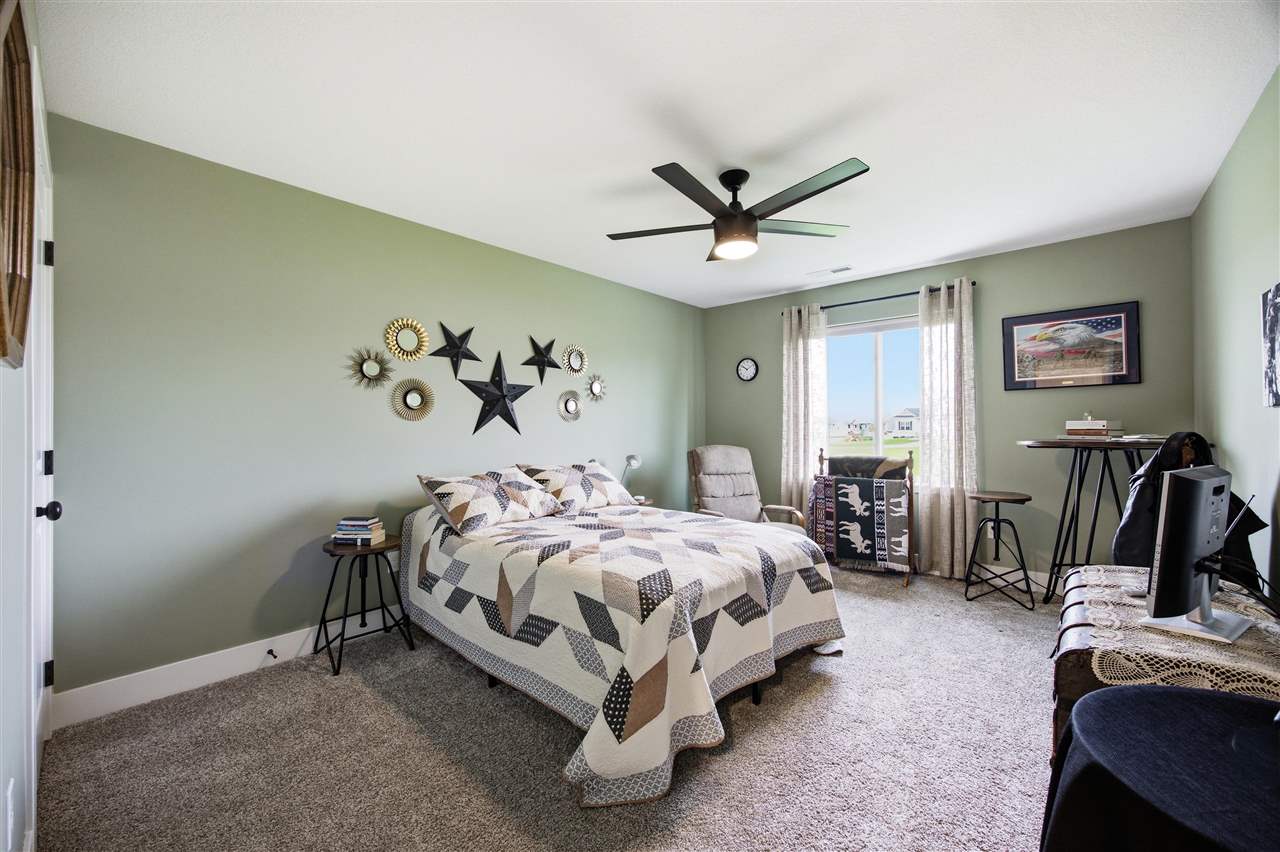 419 15th Avenue SW Mt Vernon IA 52314