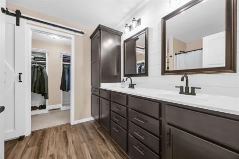 409 Churchill Drive North Liberty IA 52317