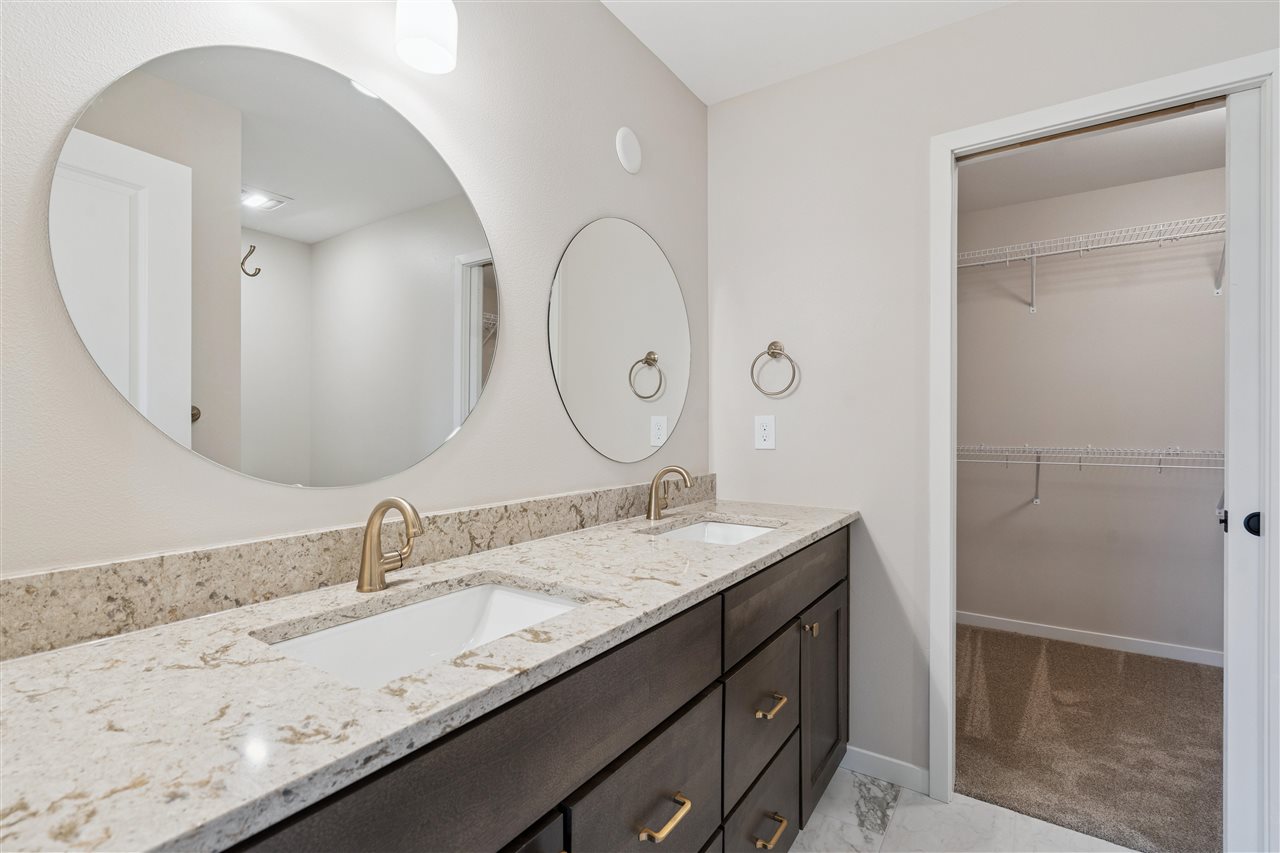640 Maclan Court Iowa City IA 52246