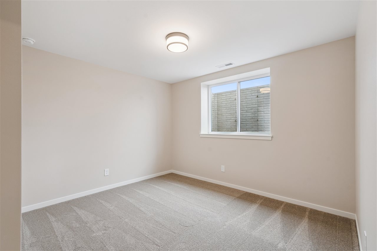 640 Maclan Court Iowa City IA 52246
