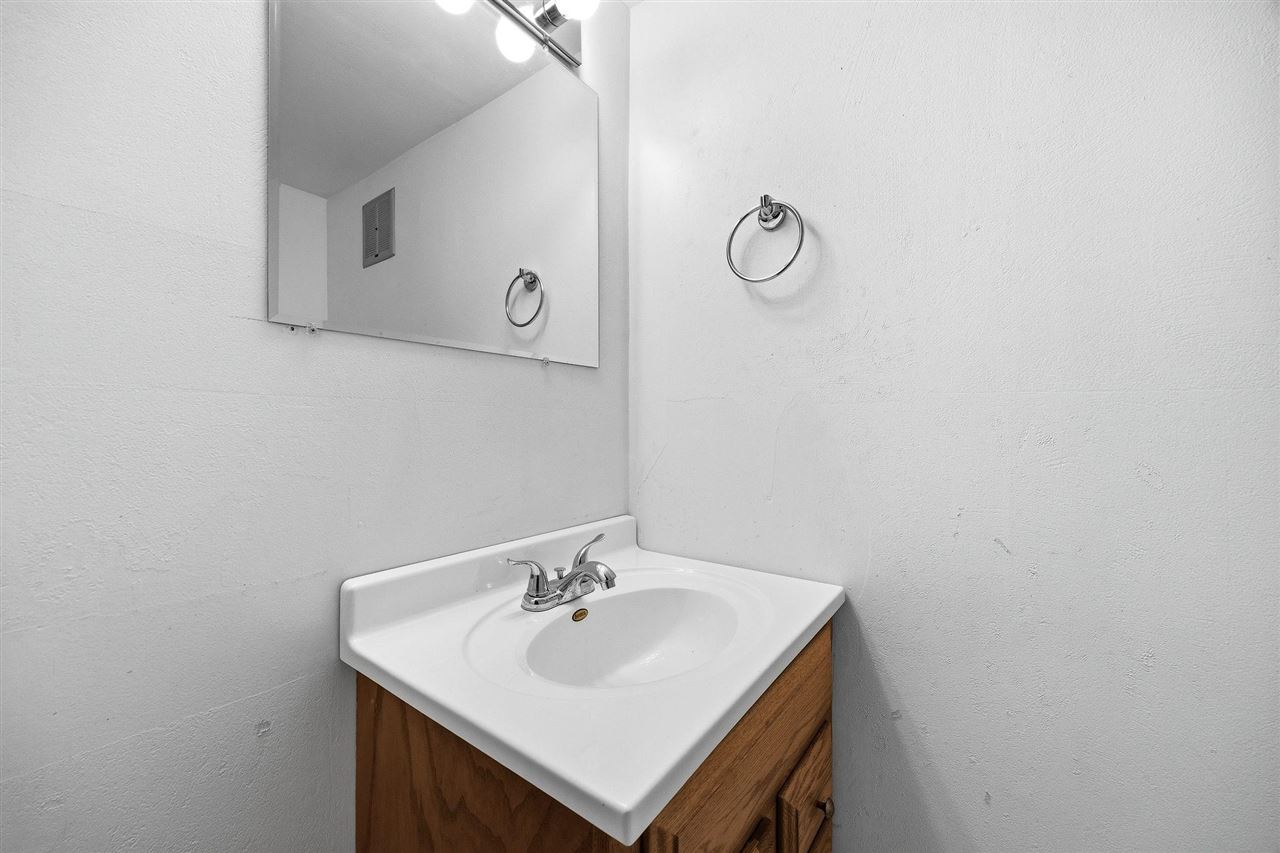 419 Peterson Street Iowa City IA 52245