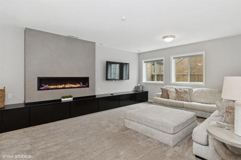 1753 Foster Road Iowa City IA 52245