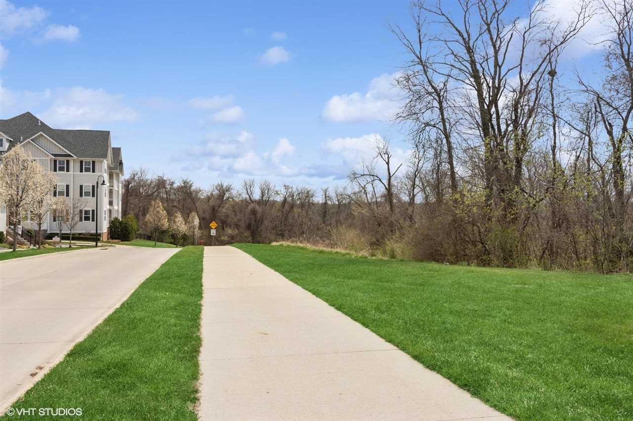 1753 Foster Road Iowa City IA 52245