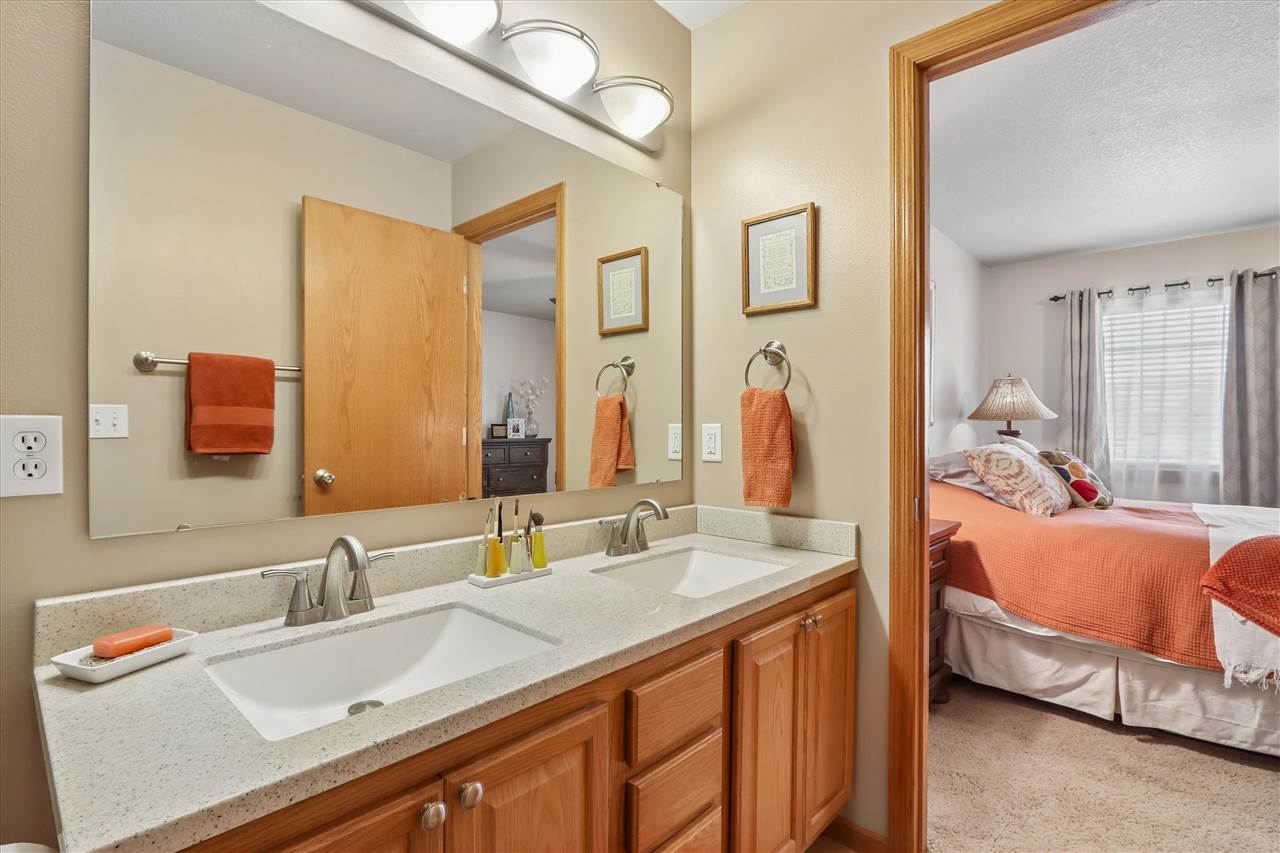 110 E Weston Drive North Liberty IA 52317