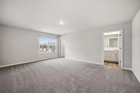 827 Oak Drive Palo IA 52324