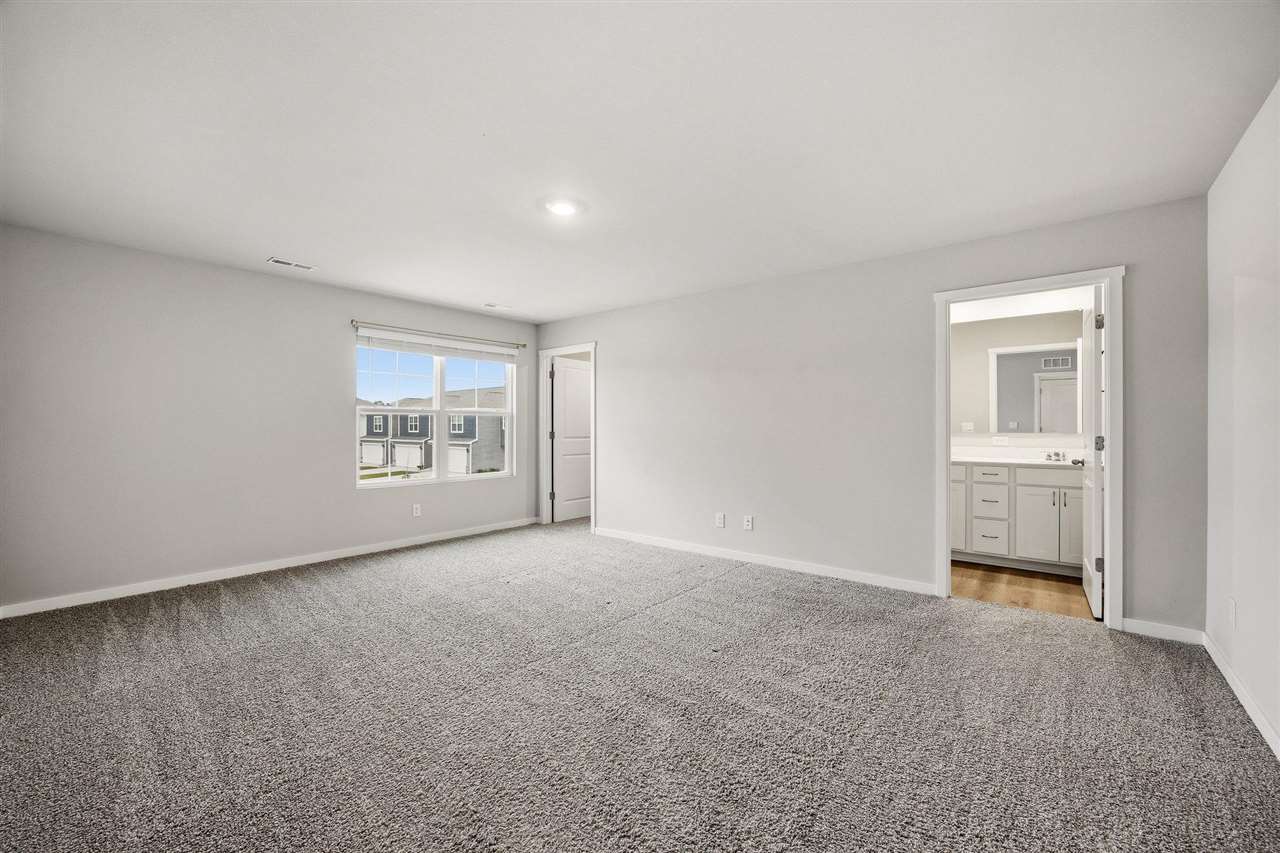 827 Oak Drive Palo IA 52324
