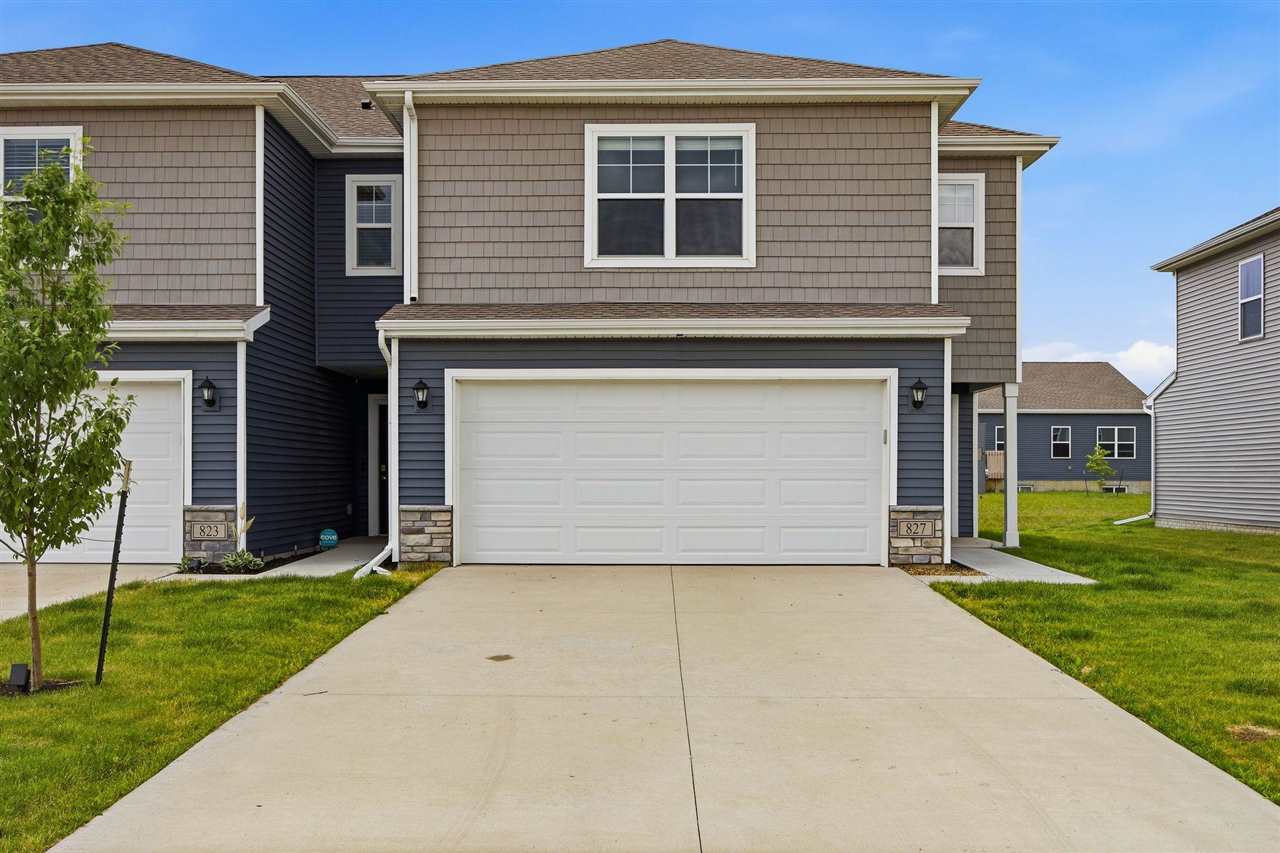 827 Oak Drive Palo IA 52324