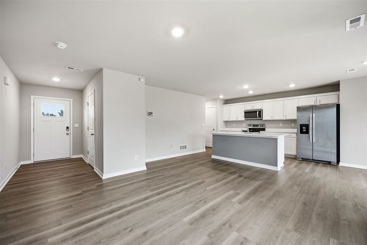 827 Oak Drive Palo IA 52324