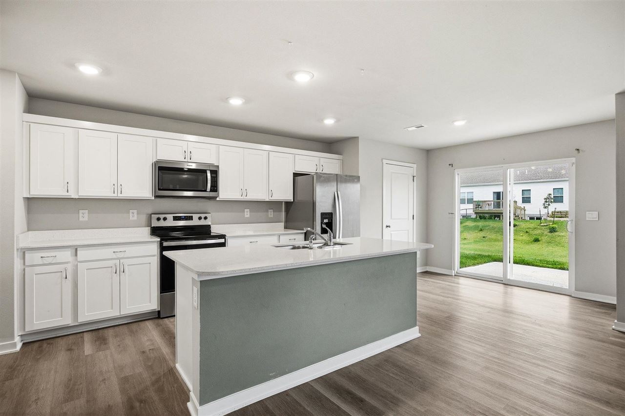 827 Oak Drive Palo IA 52324