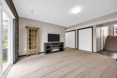 351 Cypress Court Solon IA 52333