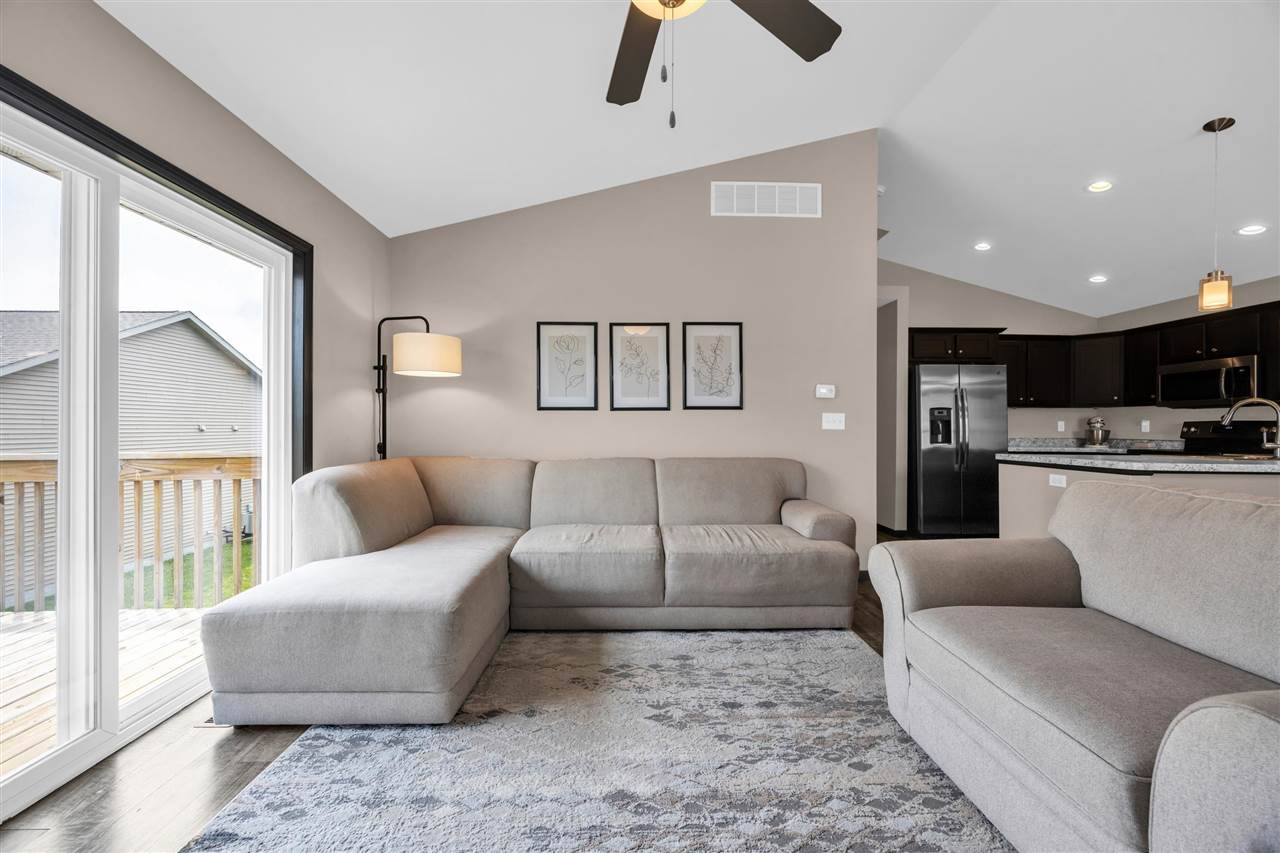 351 Cypress Court Solon IA 52333