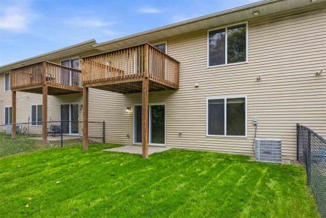 453 Rj Drive Tiffin IA 52340