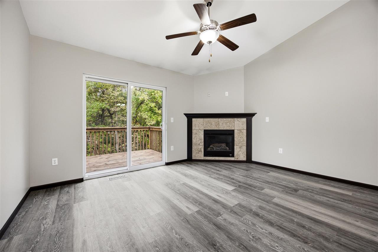 453 Rj Drive Tiffin IA 52340