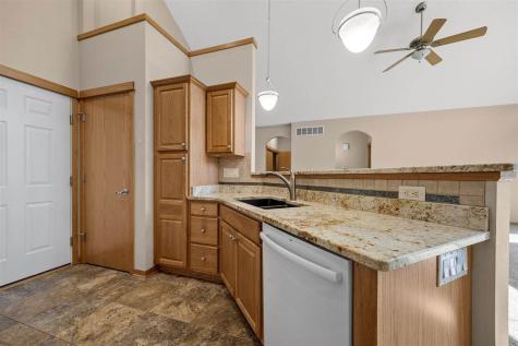 1477 Buckingham Place Iowa City IA 52240