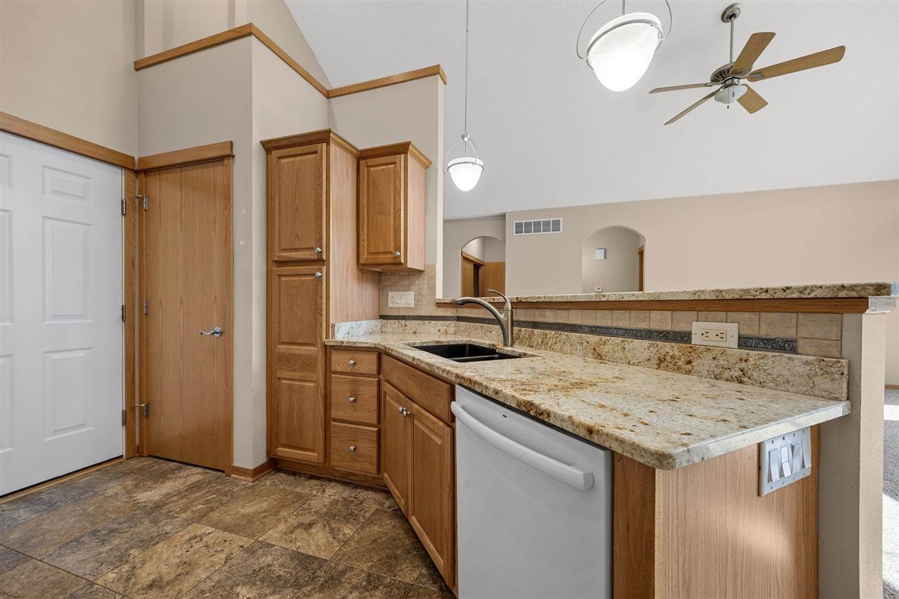1477 Buckingham Place Iowa City IA 52240