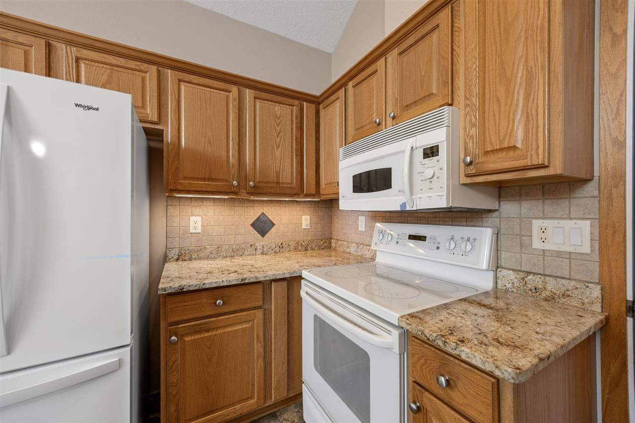 1477 Buckingham Place Iowa City IA 52240
