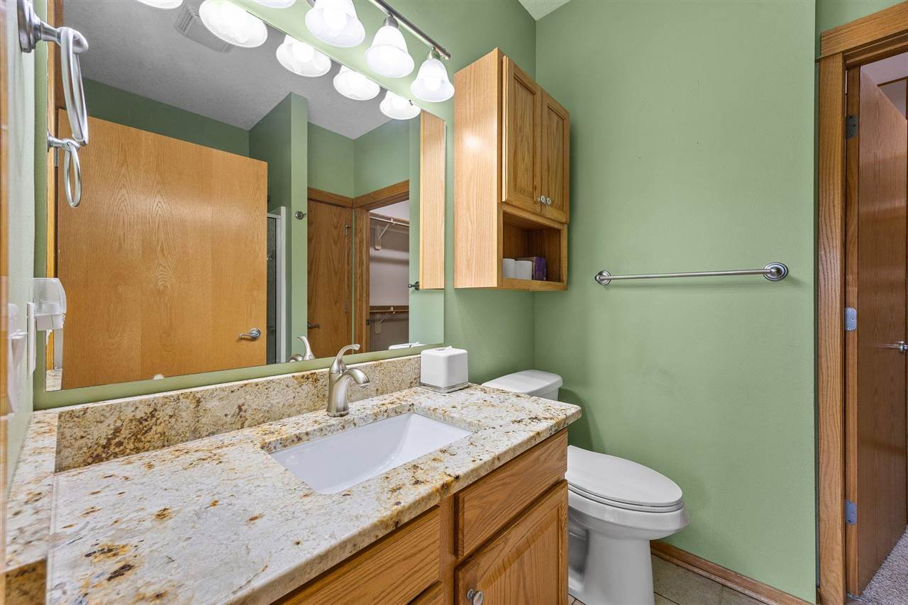 1477 Buckingham Place Iowa City IA 52240