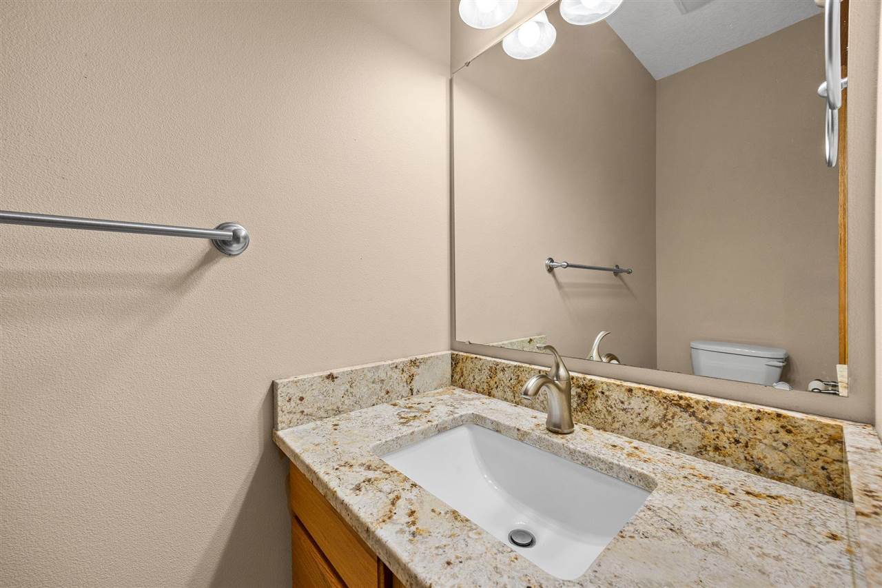 1477 Buckingham Place Iowa City IA 52240
