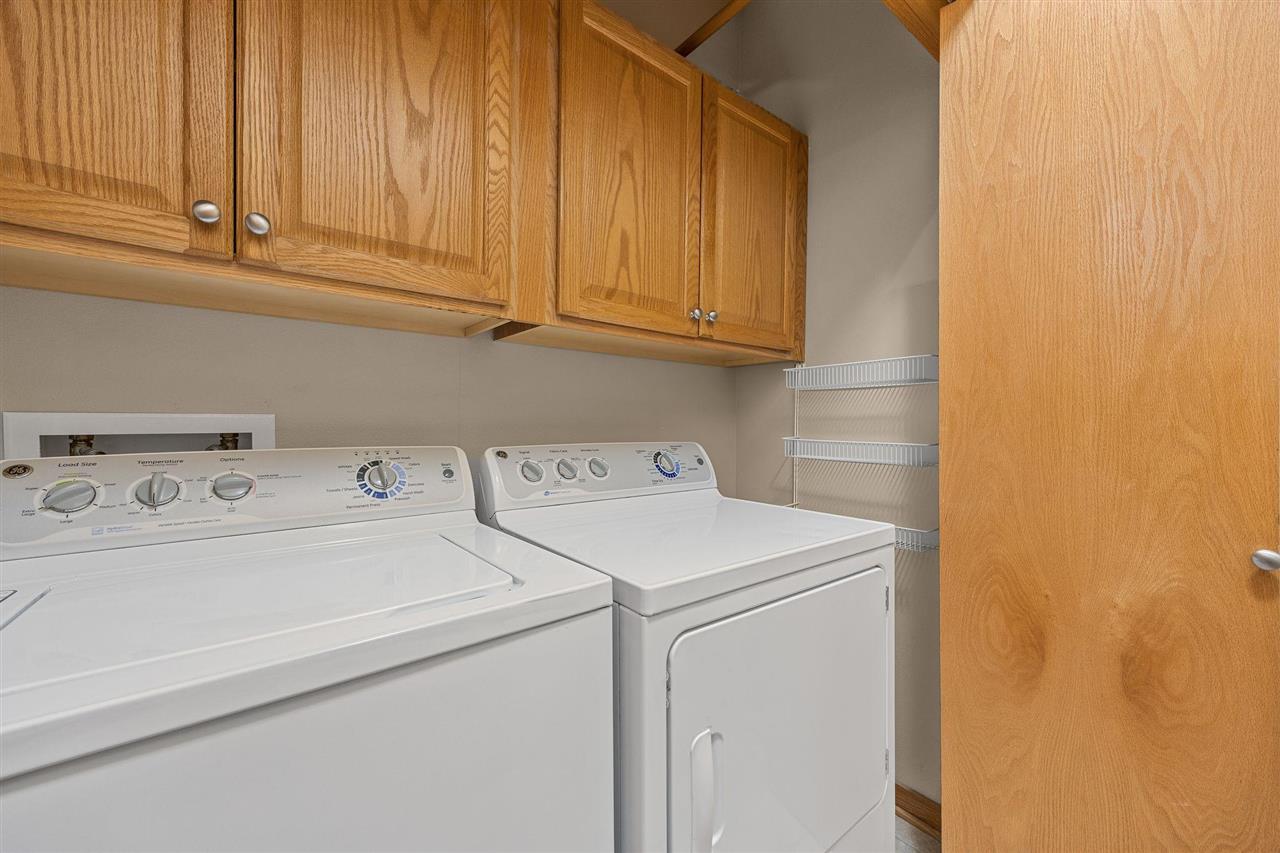 1477 Buckingham Place Iowa City IA 52240