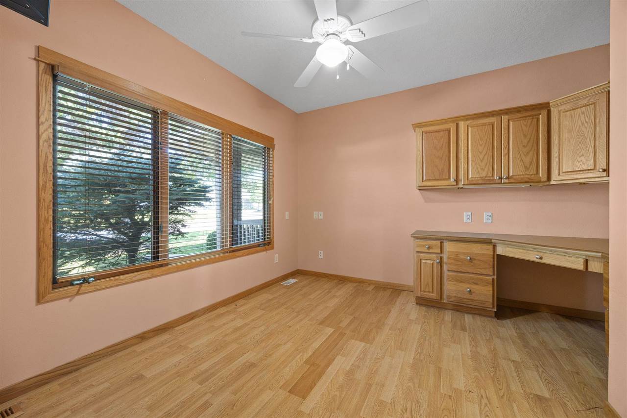 1477 Buckingham Place Iowa City IA 52240