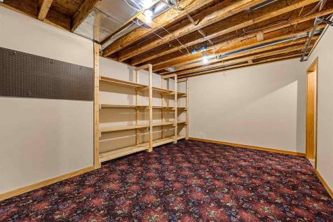 1477 Buckingham Place Iowa City IA 52240