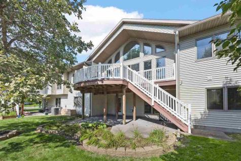 1477 Buckingham Place Iowa City IA 52240