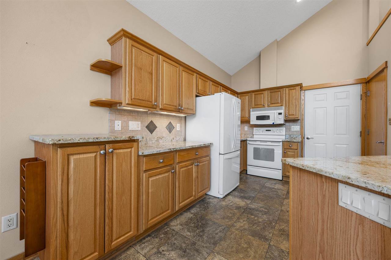 1477 Buckingham Place Iowa City IA 52240